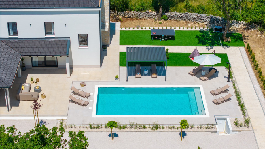 Nestled in the serene hinterland of Split, Villa Aria Relax stands as a new beacon of comfort and elegance