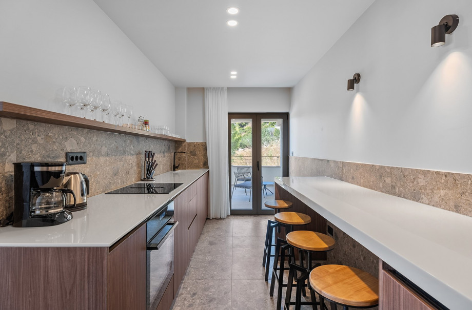 A fully equipped kitchen that has all the amenities you need for your culinary expertise