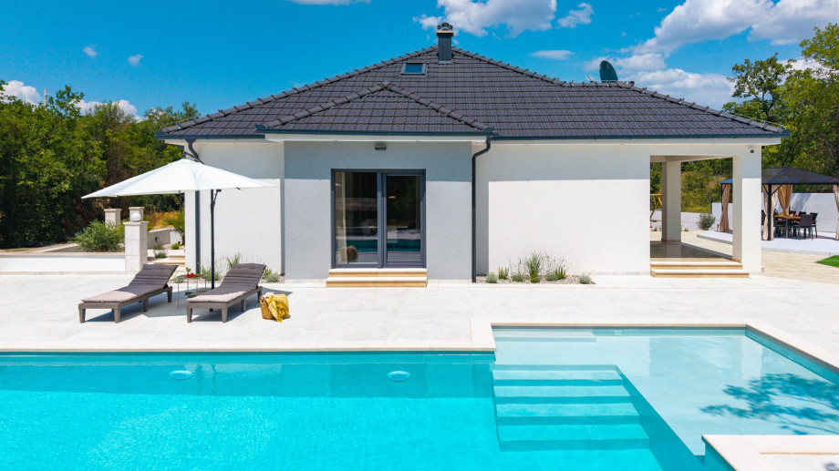 A private, heated swimming pool (10m x 4m) with a shallow section for children or just unwinding in the water