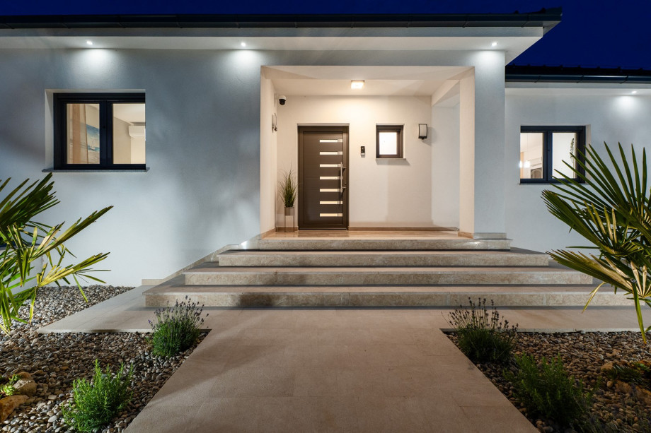 This stylish 3-bedroom villa offers everything you need for a carefree family holiday