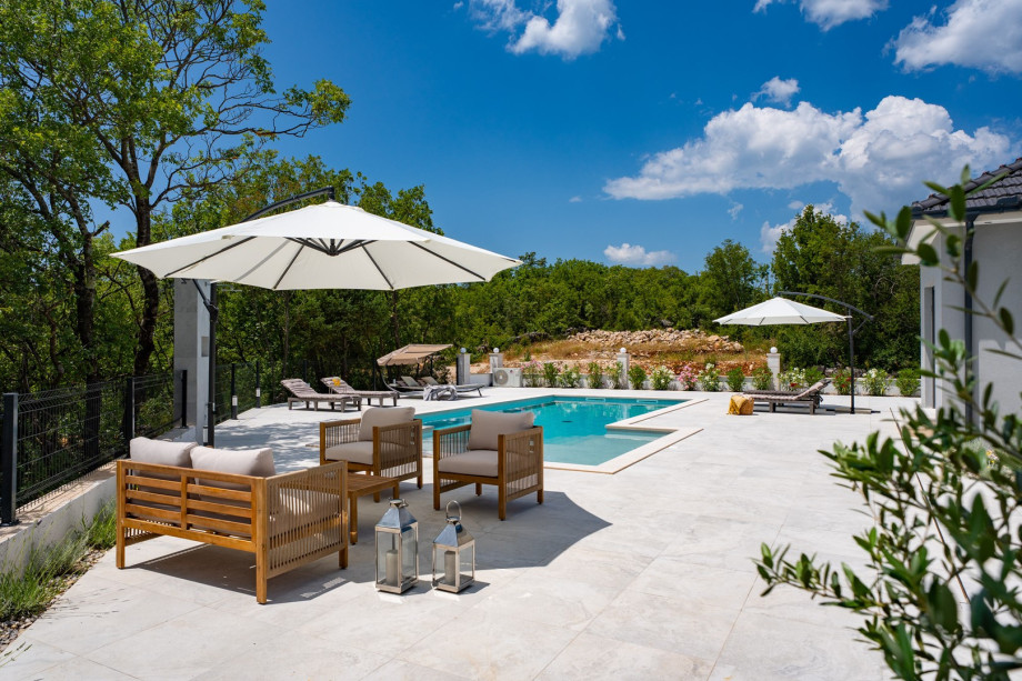 Treten Sie hinaus und entdecken Sie Ihr ganz persönliches Resort, das mit viel Sorgfalt sowohl für Entspannung als auch Unterhaltung gestaltet wurde.
