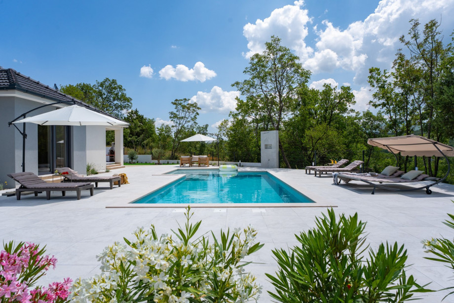 Step outside and you’ll find your own personal resort, thoughtfully designed for both relaxation and entertainment