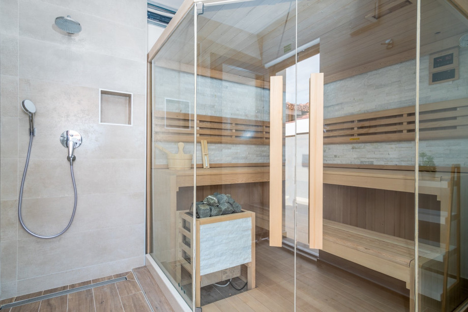 For completely relaxing, villa Falcon House offer you a Finnish sauna
