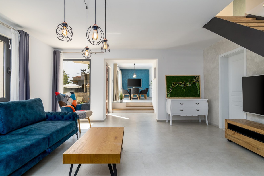 Villa Falcon House is a high quality furnished and modern accommodation