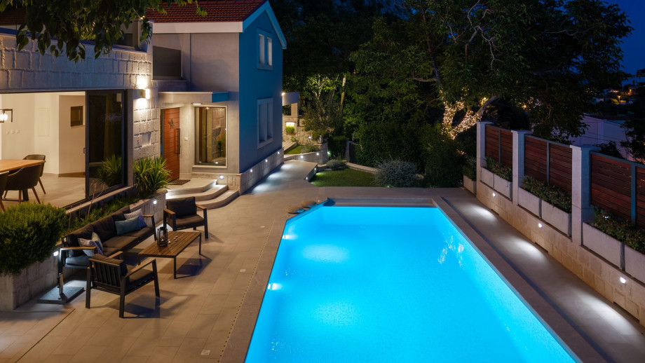 Carefully placed lighting completes the perfect experience of Dalmatian summer evenings