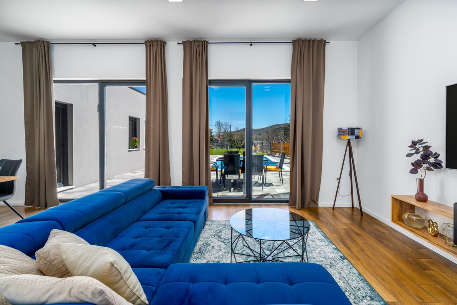 Villa Mir with private pool, 3 bedrooms, 7km from sandy beach