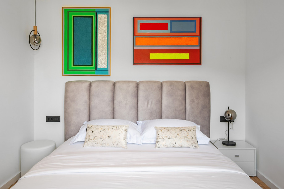 All bedrooms include air conditioning, towels, and premium linens.