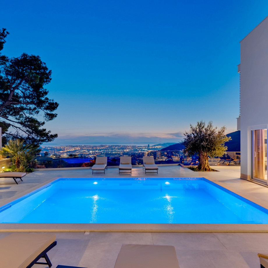 Luxury Villa 7th Heaven with heated pool, hot tub, gym, panoramic views on town Split