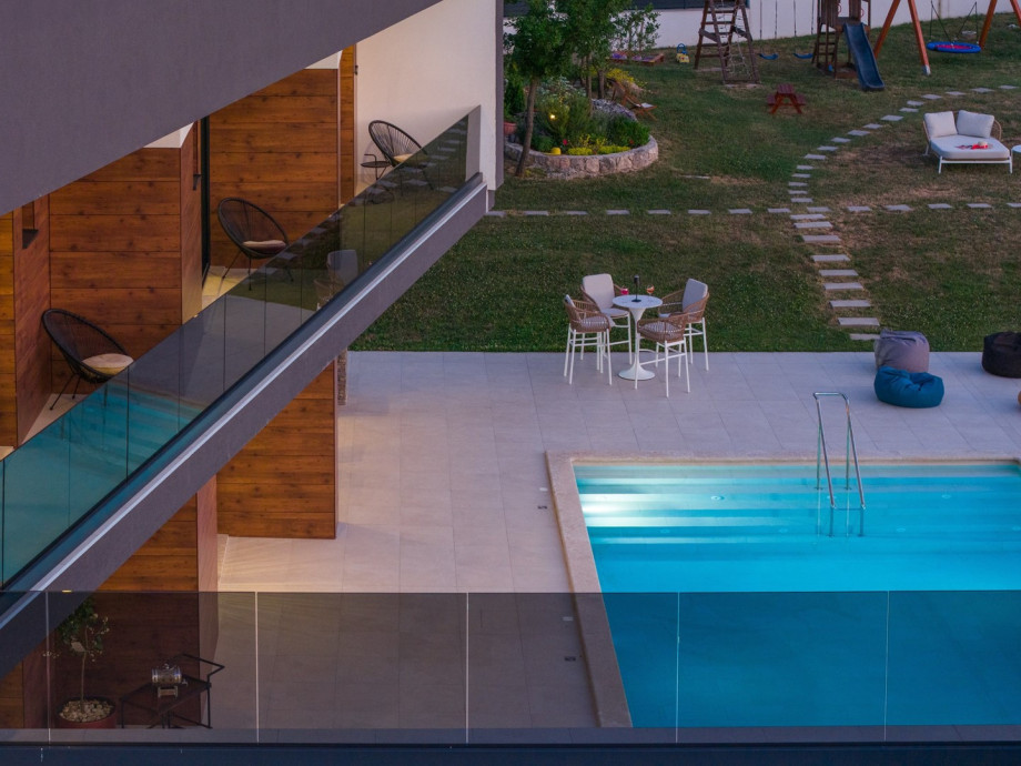 A swimming pool (66sqm) with a fully automated salt electrolysis system