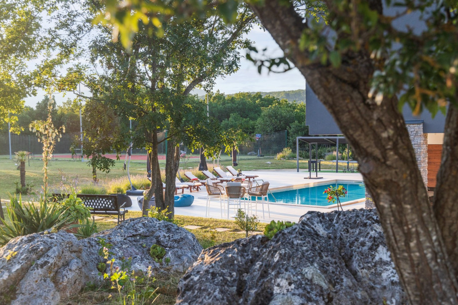 The local area is very unspoiled, and quiet and offers a really relaxed and stress-free vacation that you deserve