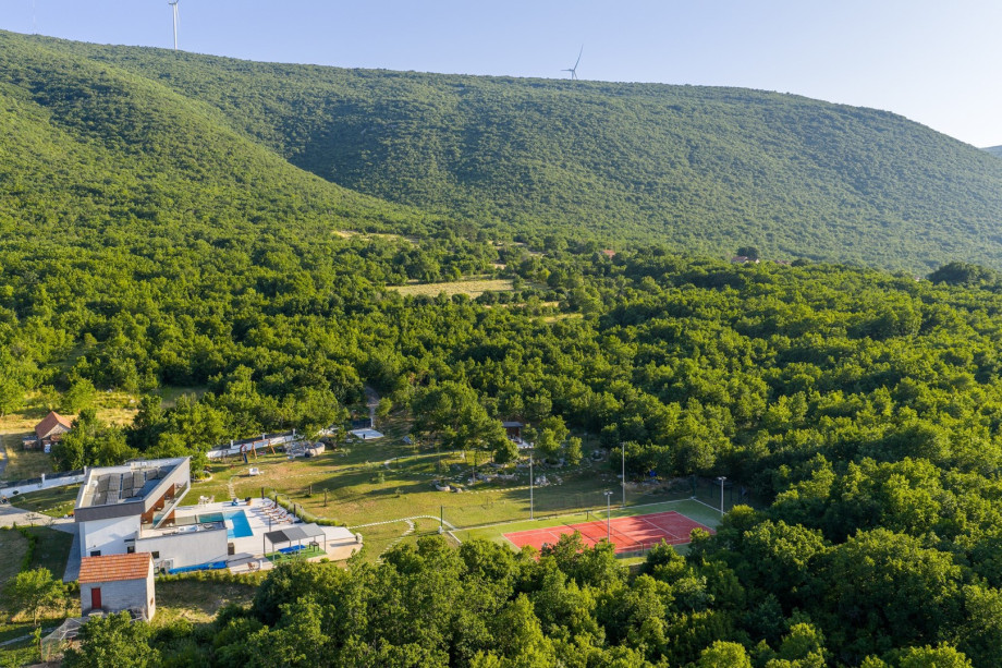 Amazing and open landscape views of the natural surroundings