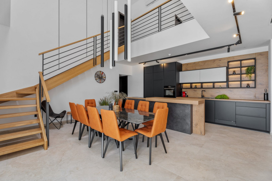 Villa Kiara is a nicely designed property, equipped to a high-to-end level, and exudes style and elegance