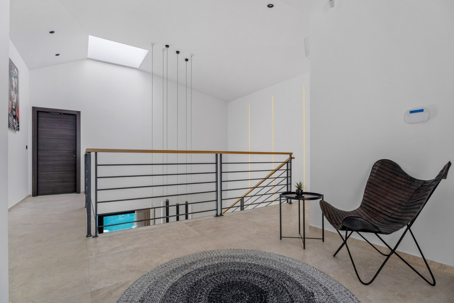 Villa Kiara is a nicely designed property, equipped to a high-to-end level, and exudes style and elegance