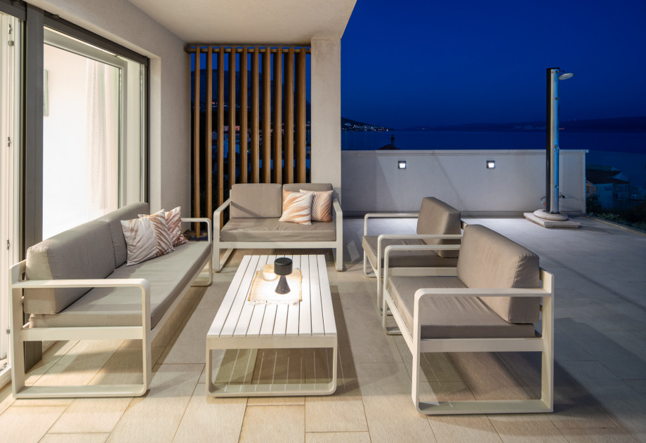 Relax and enjoy a glass of wine on hot summer evenings