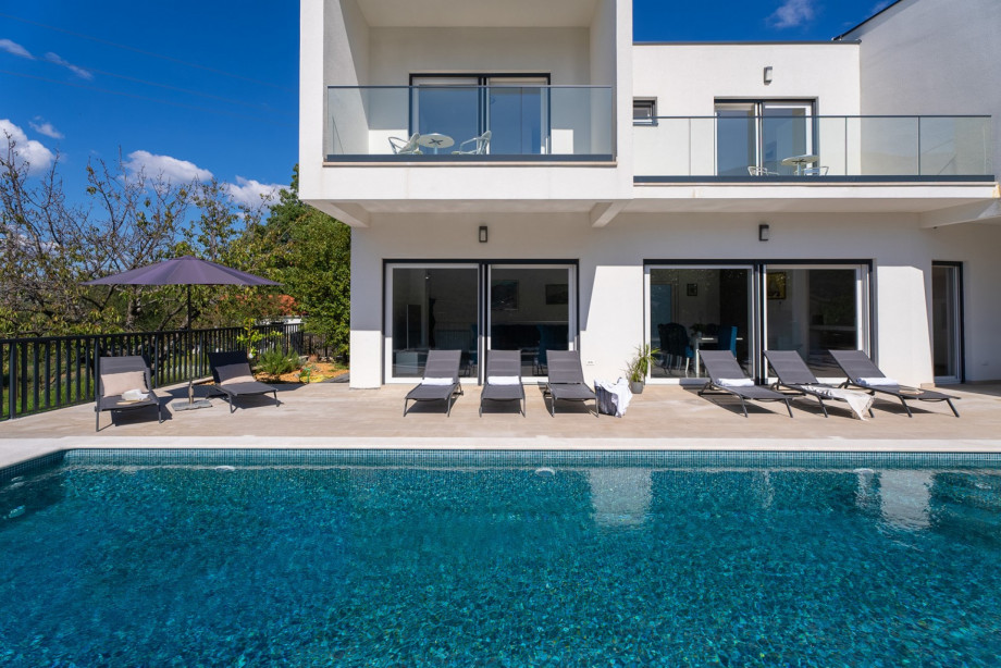 Unobstructed views of the village and surrounding greenery