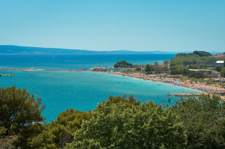 Perfectly located on the 580sqm lot in the center of small Mediterranean town Omiš