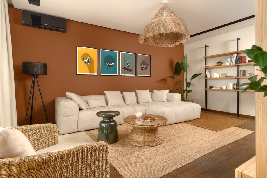 Geräumiger und sorgfältig eingerichteter Wohn- und Essbereich mit voll ausgestatteter Küche