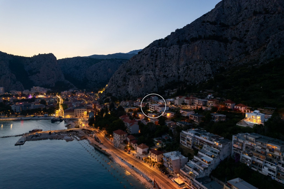 Marked position of villa Flora