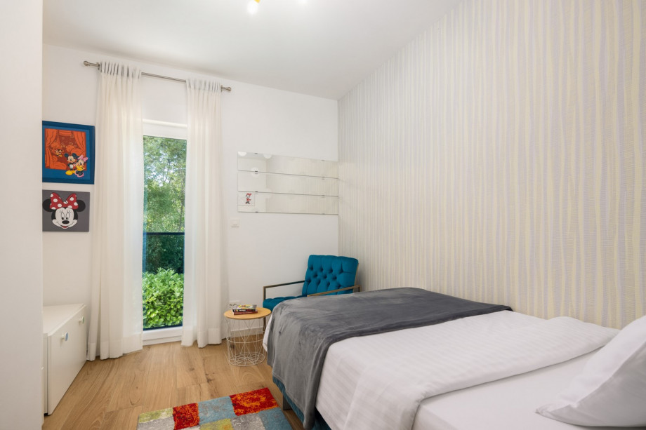 Bedroom No3 with 120cm x 210cm bed.