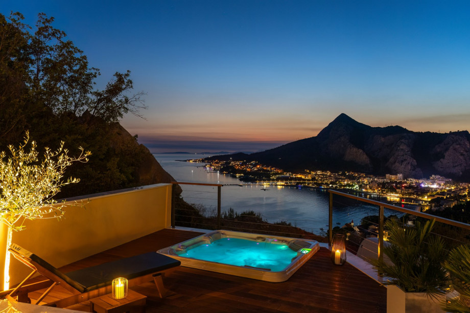 The perfect home away from home for family gatherings or a group of friends