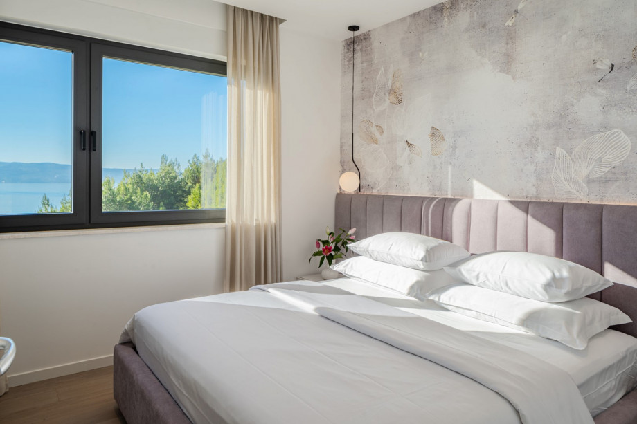 Bedroom No3 (12 sq) with a king-size bed 180cm x 200cm