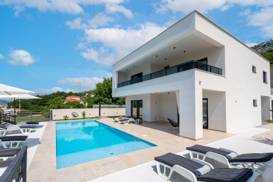 The property is located in the natural surrounding in a quiet neighborhood.