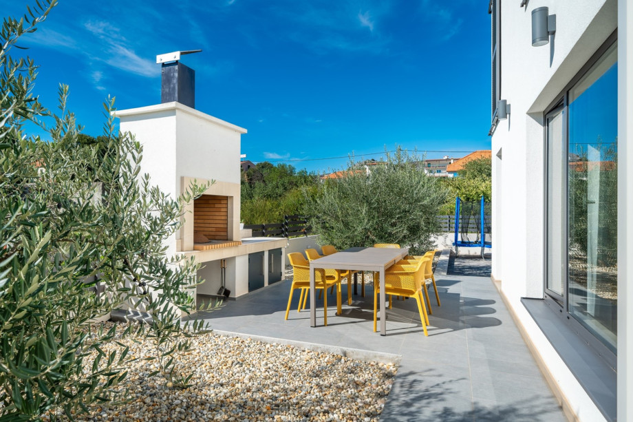 Dining area next to the traditional barbecue