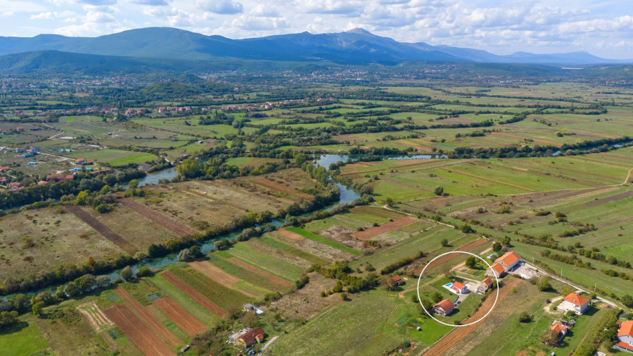 Marked position of the villa Providenca