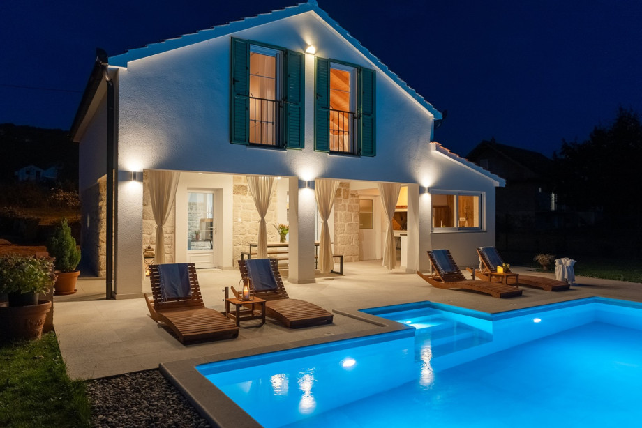 This villa is an ideal choice for those who like to enjoy some peace and quiet