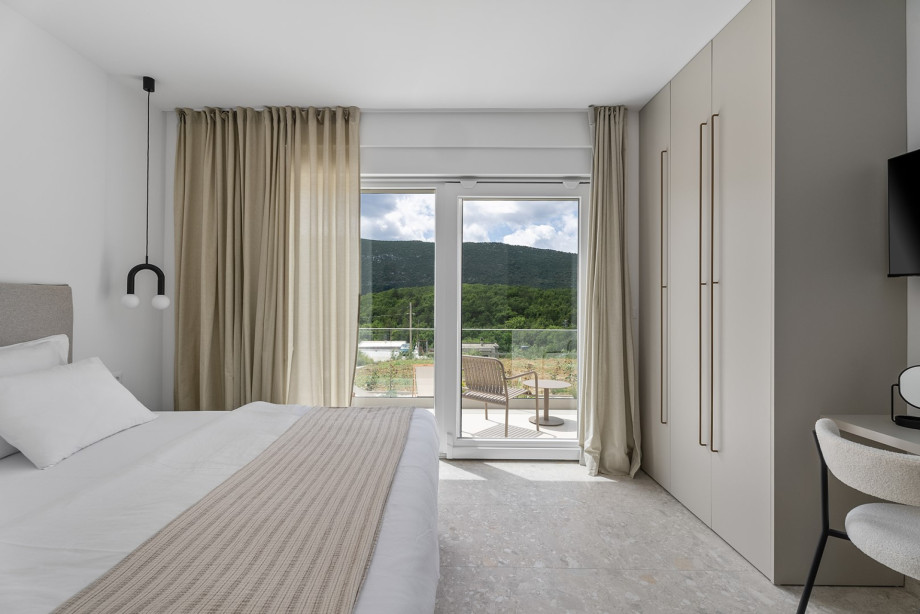 Bedroom No.2 mirrors the opulence of the first bedroom, with its own king-size bed