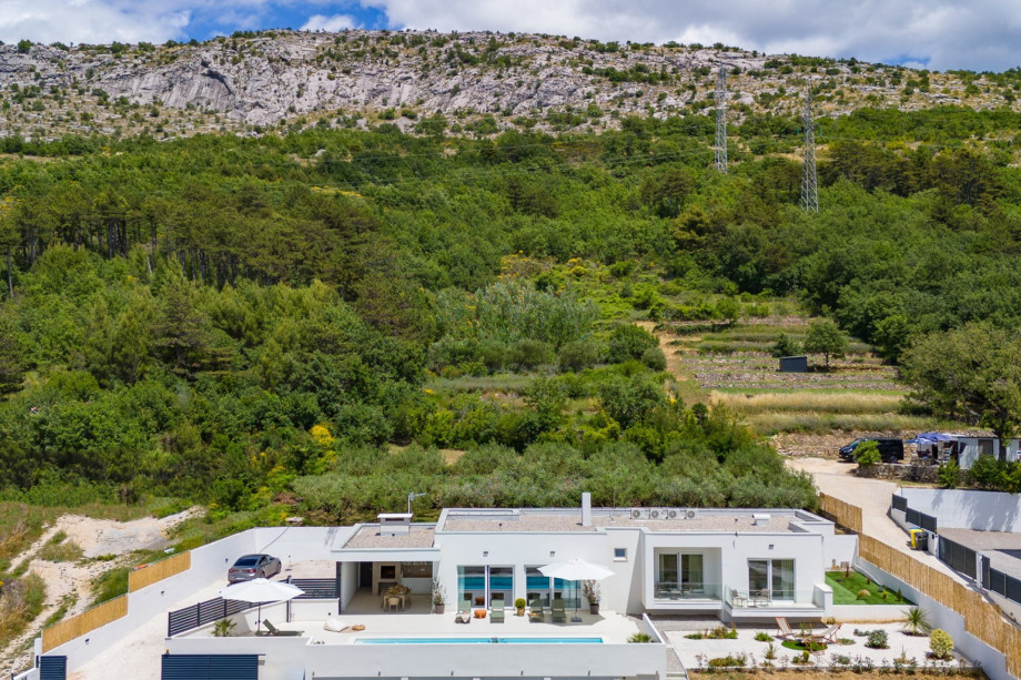 There are 4 parking places secured on a private parking lot, and a car is recommended