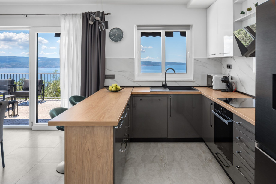 Fully functional kitchen that has everything a modern guest could possibly need for a comfortable stay