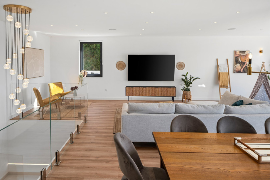 Villa Sunset Split is fully air-conditioned and all offered is exclusively for your use