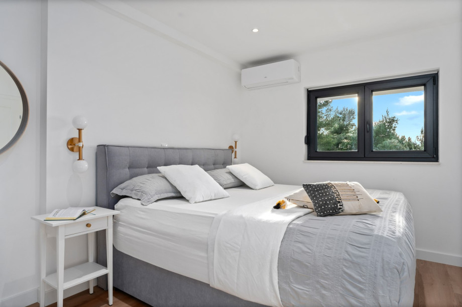 Bedroom No4 with superking-size bed 200cm x 200cm, en-suite bathroom with a shower