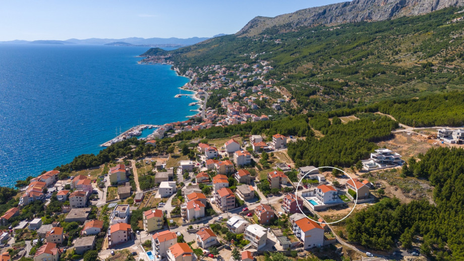 Marked position of Villa MI i Mali Rat village