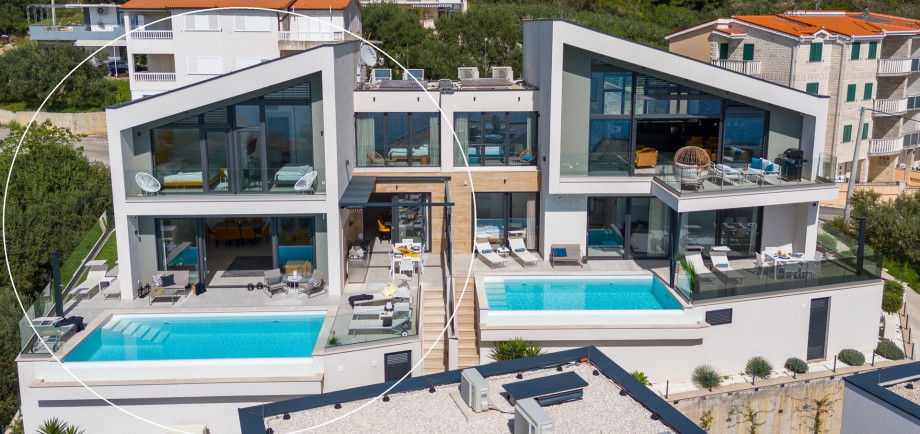 Together with Villa Flower, Villa Sunshine is a semi-detached home that is rented separately