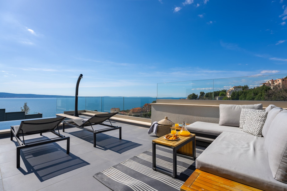 Location offers a beautiful view of the Adriatic Sea, the mountain behind and the island of Brač