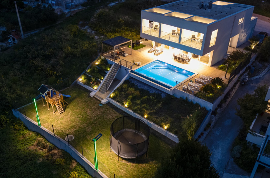 The perfect home away from home for family gatherings or a group of friends