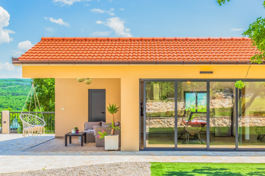 The Summer kitchen (66sqm) offers a fully equipped kitchen