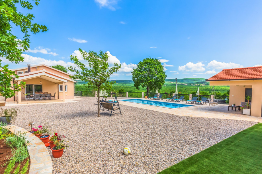 Unique and peaceful environment near Imotski