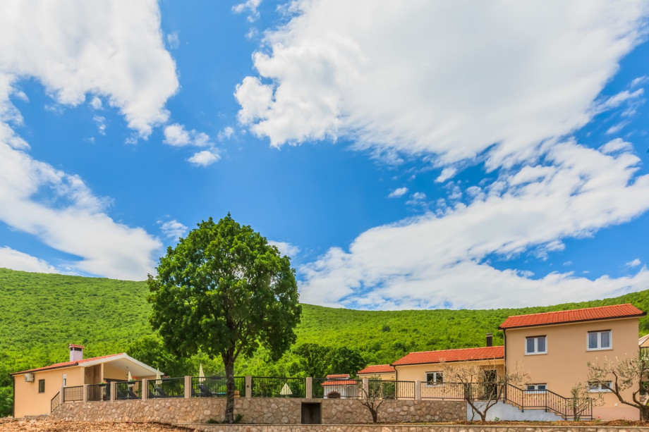 Panoramic views of the unspoiled neighborhood and greenery surrounding you