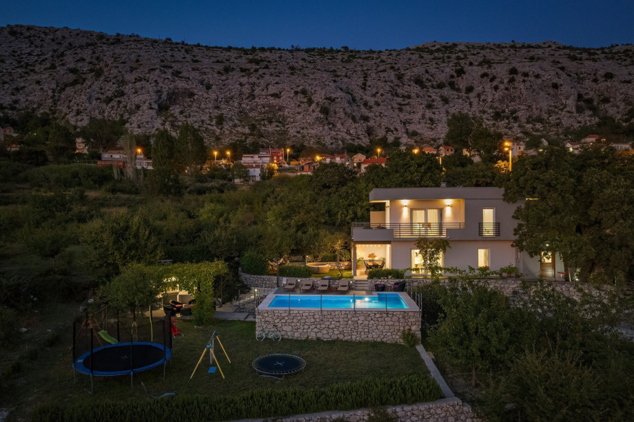 Villa UP is consisted of 175 sqm interior nestled on a 980 sqm fenced property