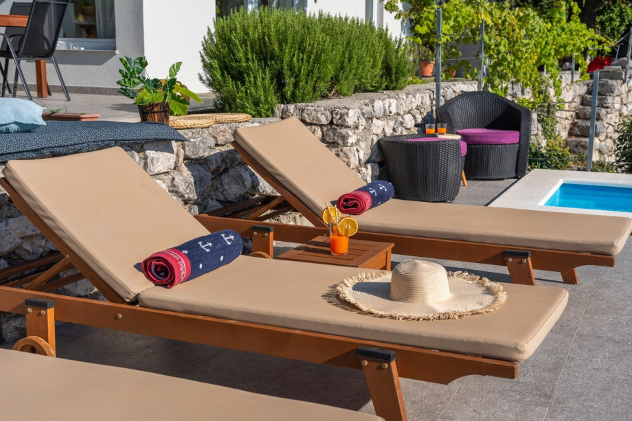 This property is ideal for a couple retreat or a nice family vacation