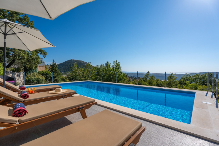 Pet friendly villa which accepts dogs on a request only