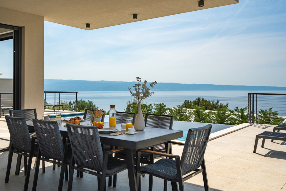 Only 1km from the beach in Podstrana