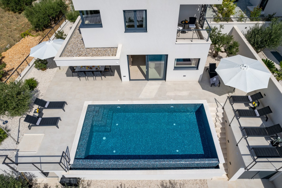 Additional services like a private chef, a masseuse, and grocery delivery