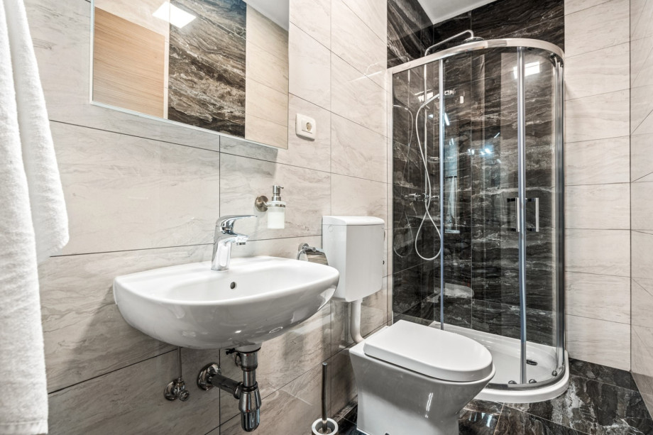 a family Bathroom No2 with a shower