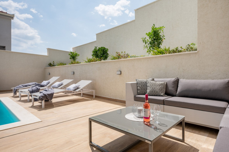 Sun deck area with 8 deck chairs for enjoying on Dalmatian sun