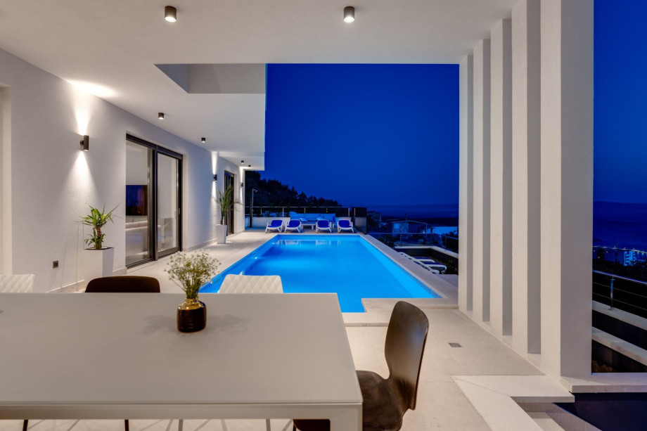 A beautiful ambiance, an open view without any obstacles.