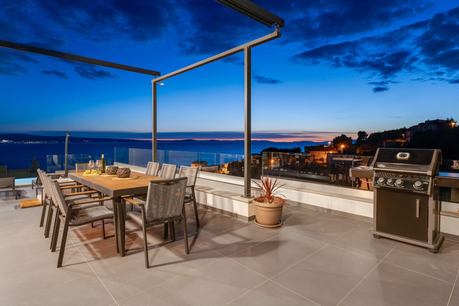 Relax and enjoy a glass of wine on hot summer evenings